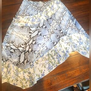 Hankerchief skirt INC size 10